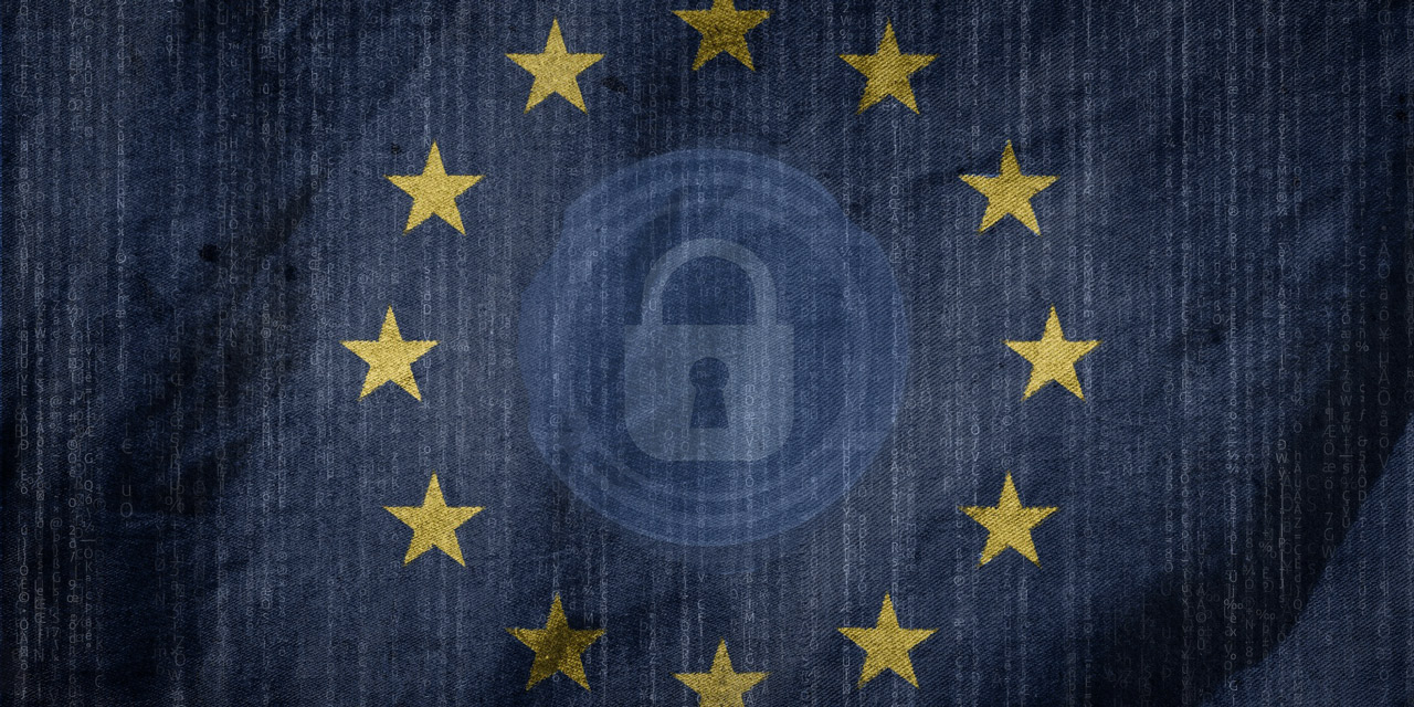 EU-Fahne mit Vorhängeschloss und Datenstrom