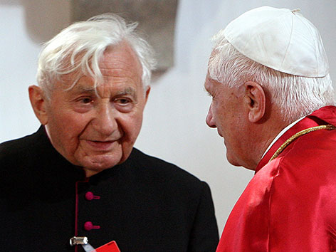 Georg und Joseph Ratzinger 2006