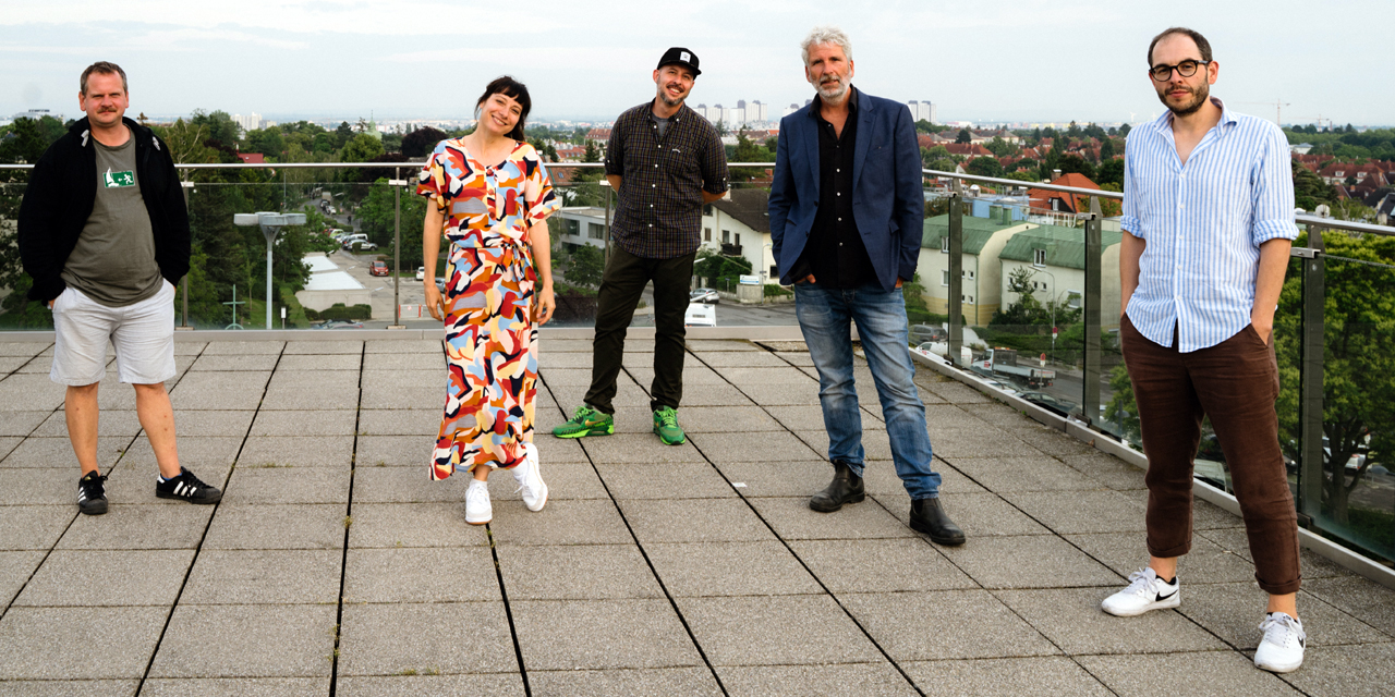 Fiva und DJ Phekt mit ihren Gästen, Dirk Sterman und 5/8erl in Ehr'n