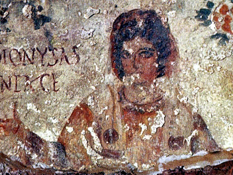 Märtyrerin Dionysia in Orantenhaltung, Cubiculum der Fünf Heiligen, 3. Jh., Calixtus-Katakombe in Rom