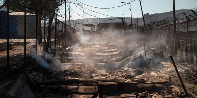 Katastrophale Schäden nach dem Brand im Flüchtlingslager in Moria