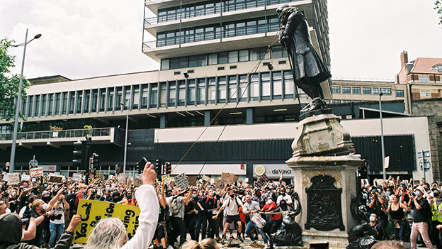 Sturz der Edward-Colston-Statue in Bristol