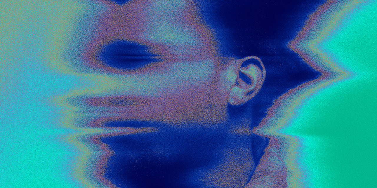 DENZEL CURRY: "Melt My Eyez See Your Future" Albumcover - der Künstler vor türkisem Hintergrund verschwommen