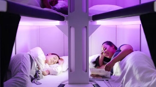 Die Skynest Betten in der neuen Eco-Class von Air New Zealand