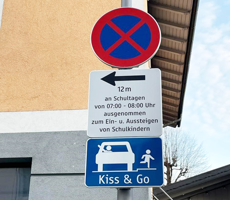 Kiss-&-Go-Schild