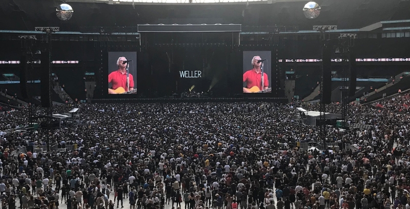 Paul Weller auf der Bühne des Wembley-Stadions