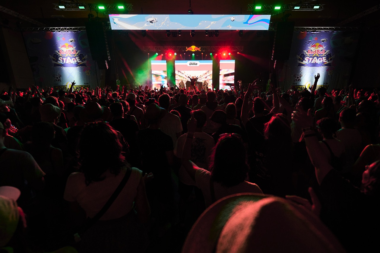 Dilla und ihre Crowd am FM4 Frequency Festival 2023