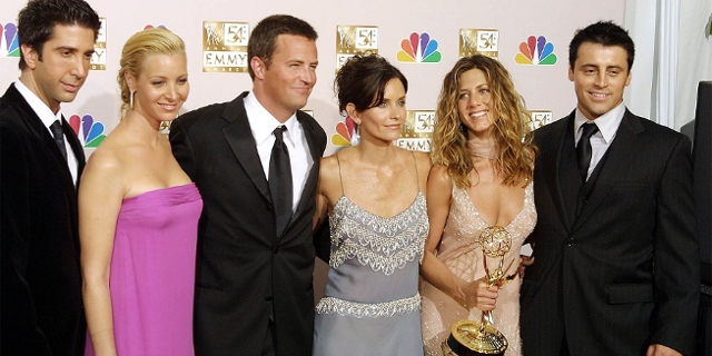 September 22, 2002: David Schwimmer, Lisa Kudrow, Mathew Perry, Courtney Cox Arquette, Jennifer Aniston and Matt LeBlanc, from "Friends" at the 54th Annual Emmy Awards in Los Angeles